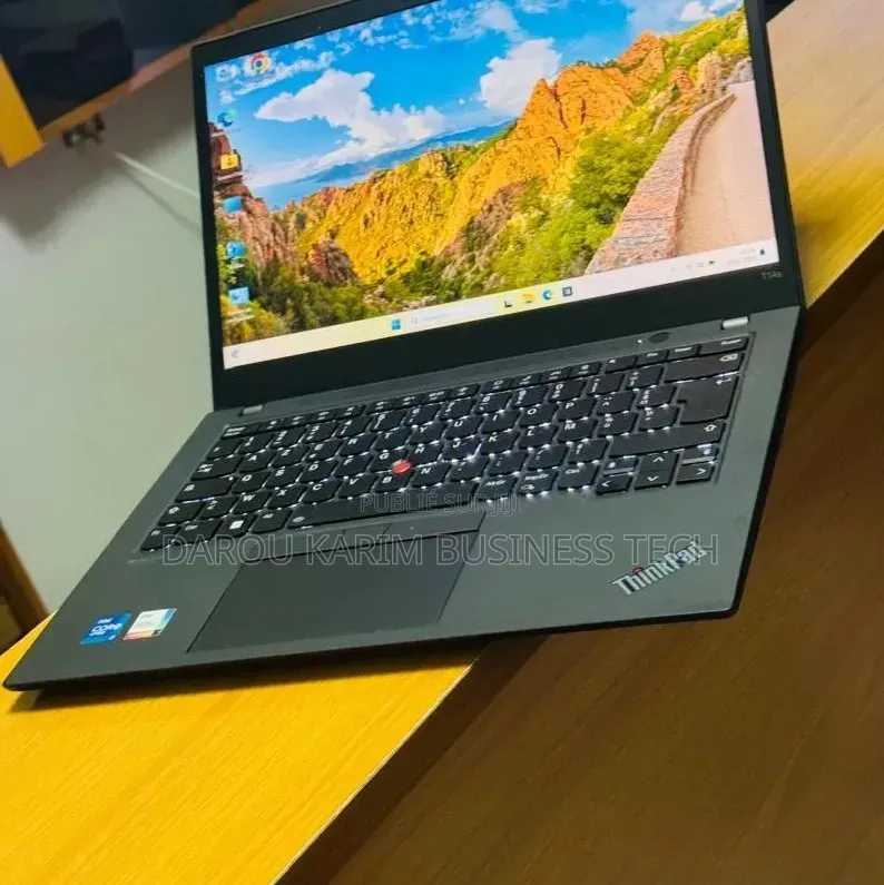 Nouveau Lenovo ThinkPad T14 G4 16GB Intel Core i5 SSD 512GB