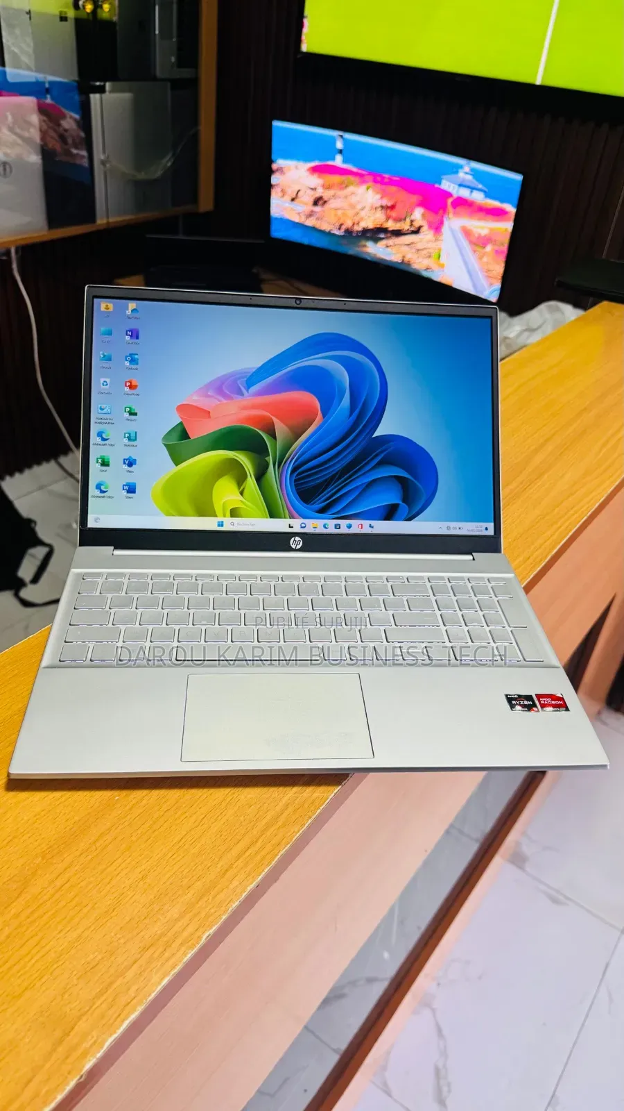 Nouveau Ordinateur portable HP Pavilion 15 16GB AMD Ryzen 5 SSD 512GB
