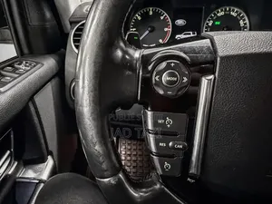 Land Rover Discovery 2016 Blanc cassé