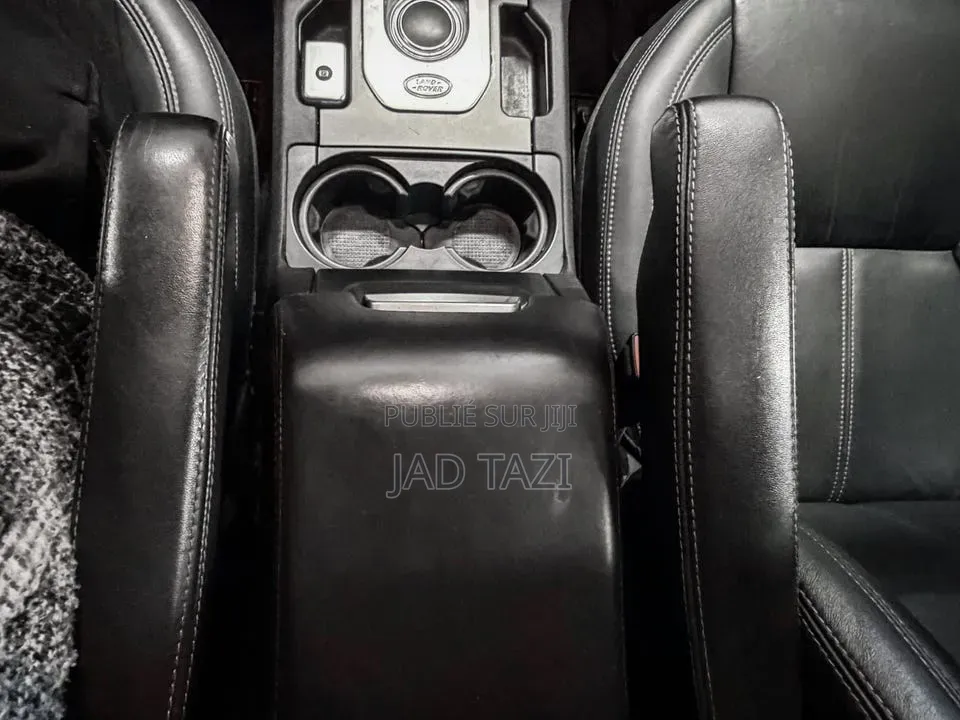 Land Rover Discovery 2016 Blanc cassé