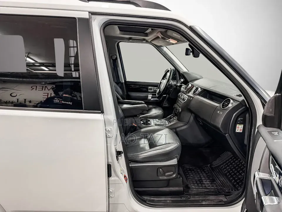 Land Rover Discovery 2016 Blanc cassé