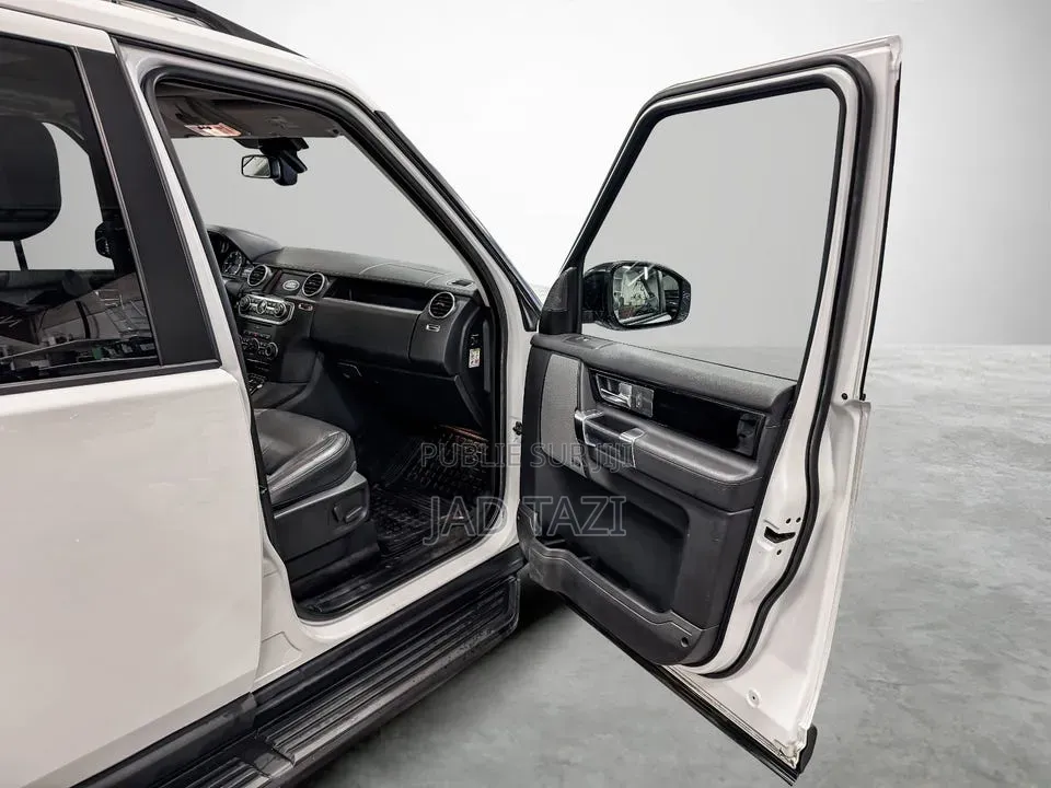 Land Rover Discovery 2016 Blanc cassé