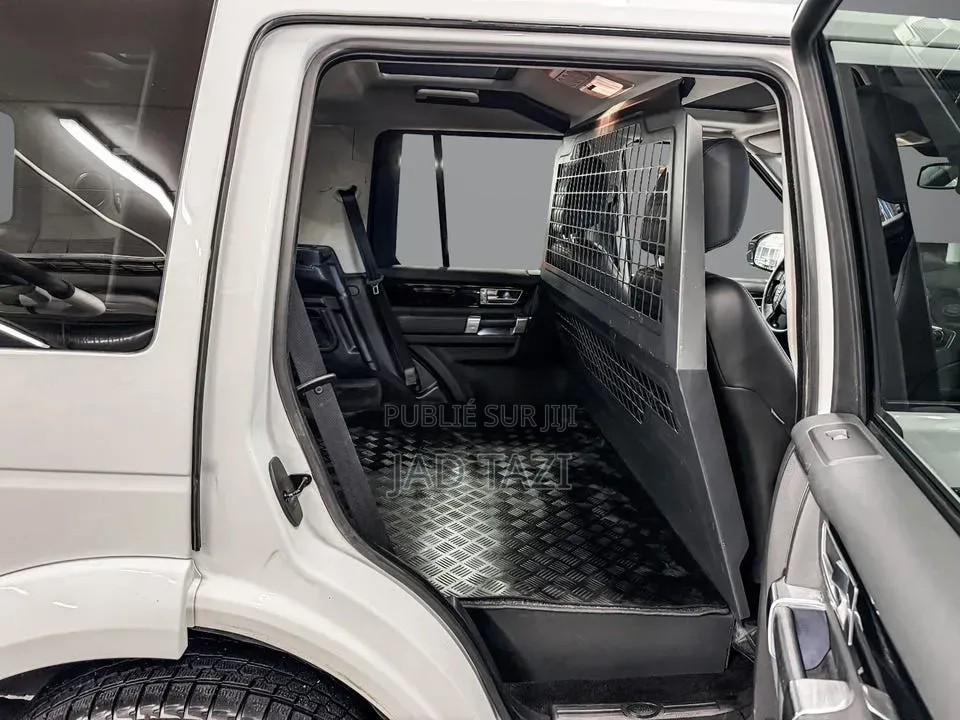 Land Rover Discovery 2016 Blanc cassé