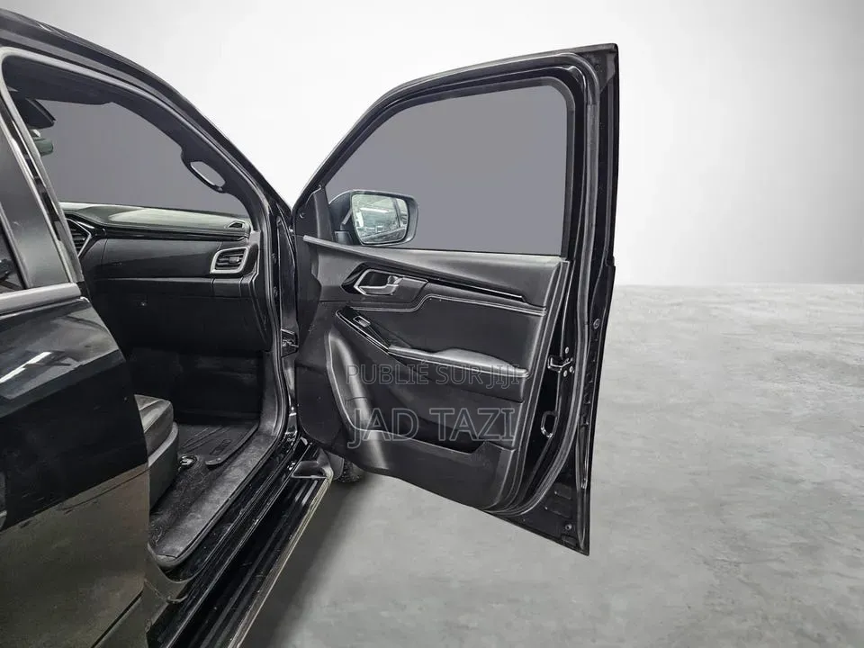 Isuzu D-MAX 2021 Noir