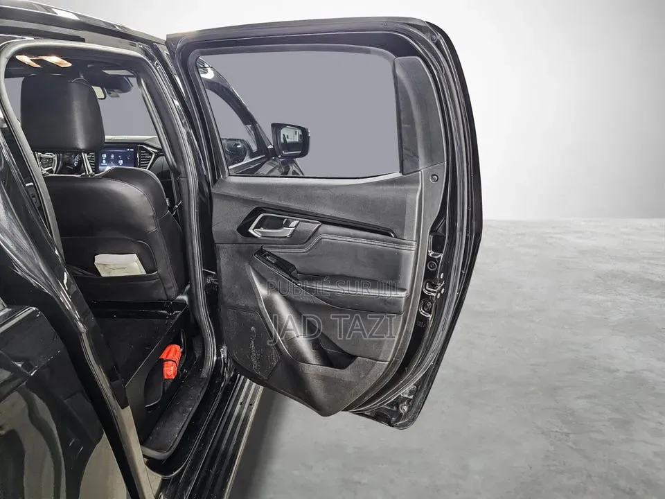 Isuzu D-MAX 2021 Noir