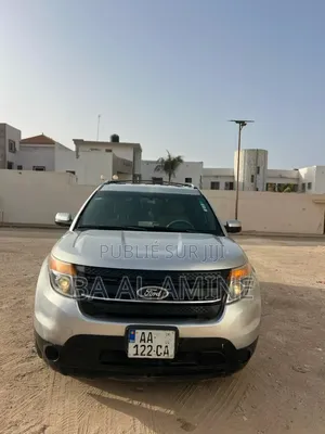 Ford Explorer 2013 Gris