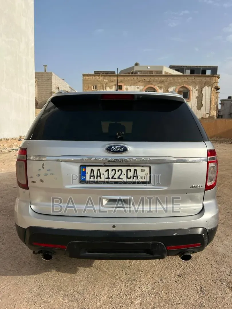 Ford Explorer 2013 Gris