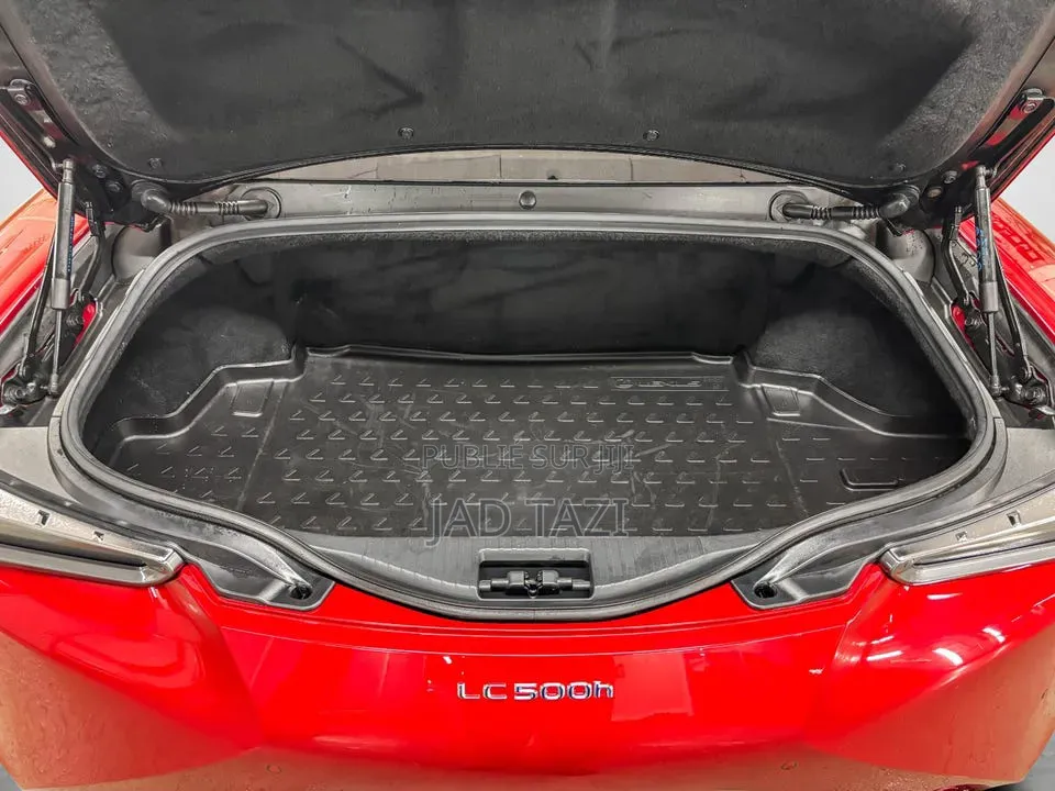 Lexus LC 2018 Rouge