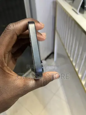 Apple iPhone 16e 128 GB Noir