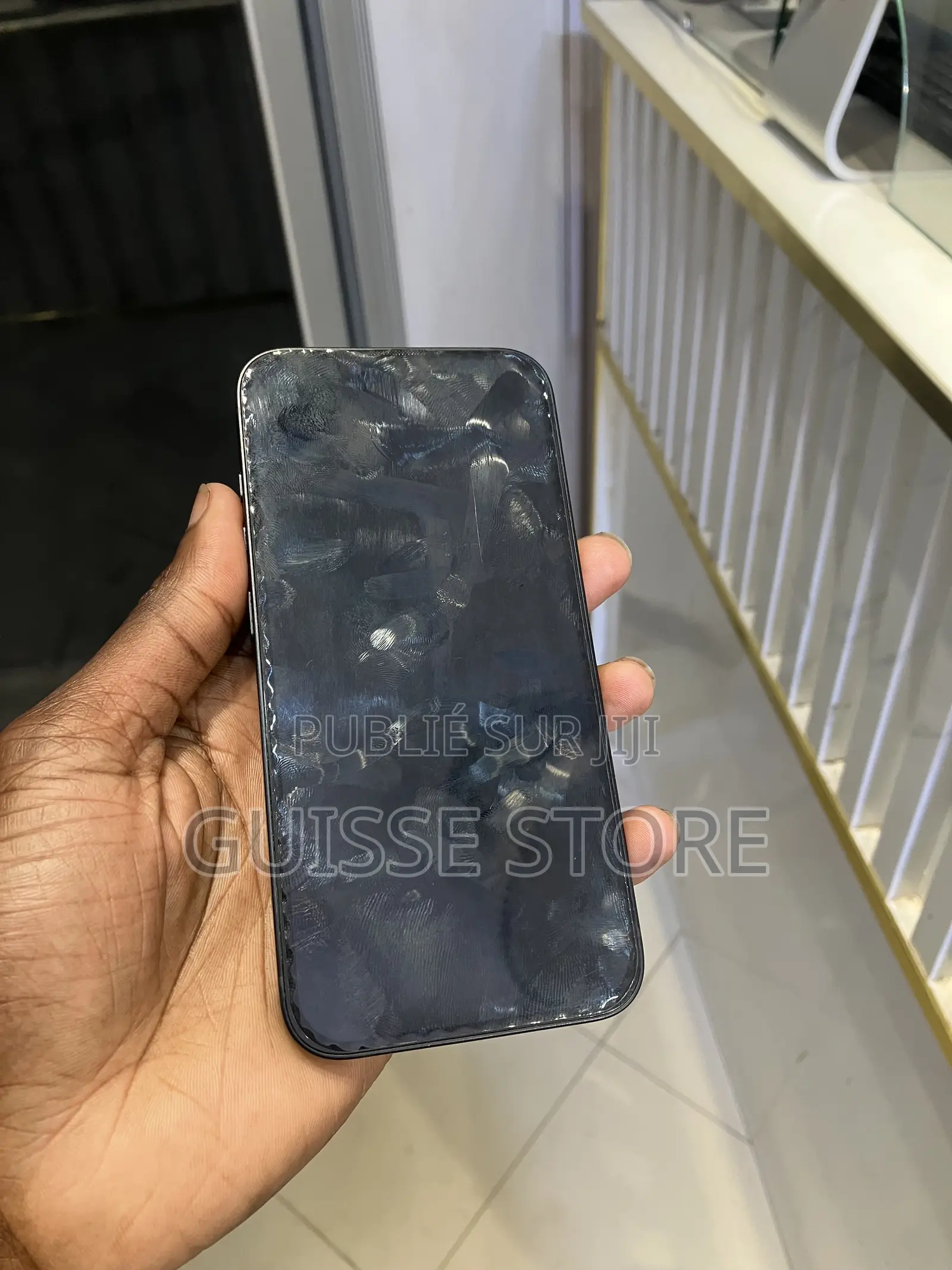 Apple iPhone 16e 128 GB Noir