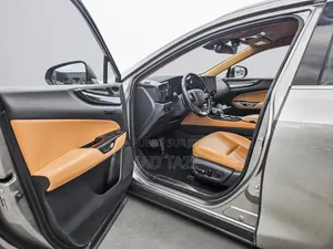 Lexus NX 2022 Gris