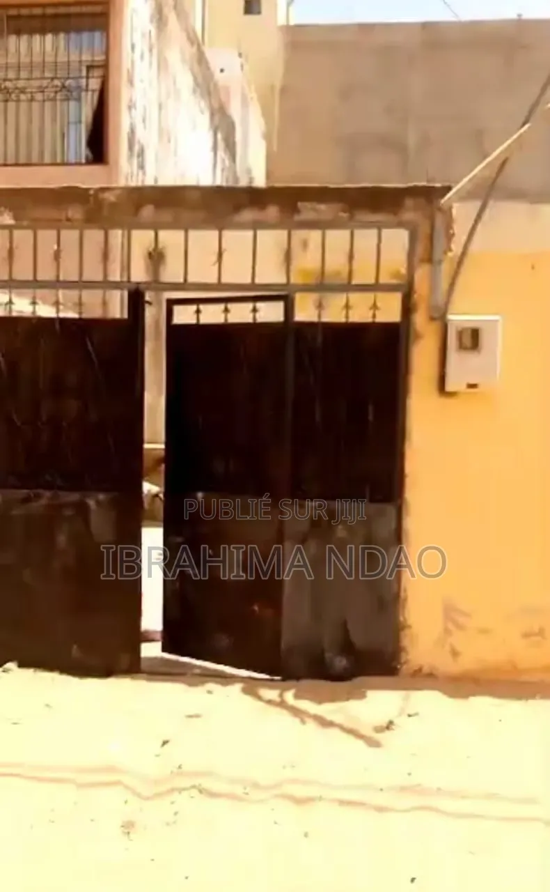 4chbre Maison dans Ibou Imo, Guediawaye à Vendre