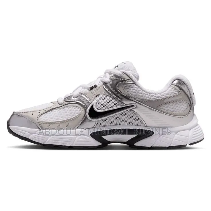 Nike V5 RNR Blanc-Gris Bldisponible