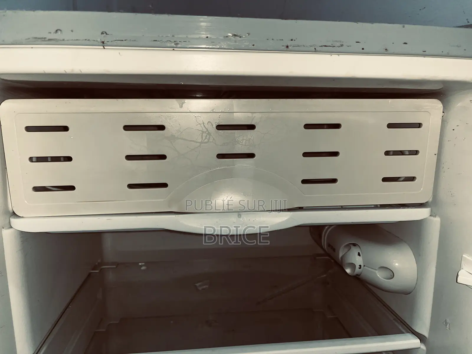 Frigo Astech Avec Compartiment Congélateur – Bon État