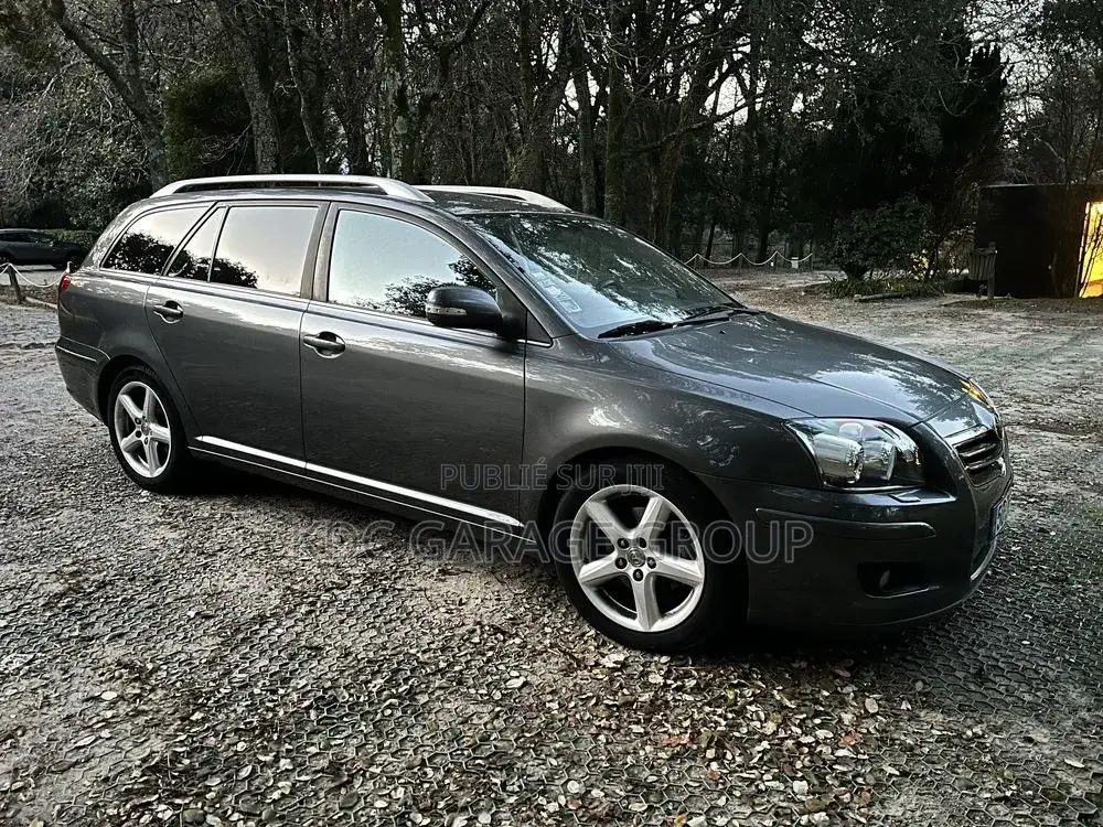 Toyota Avensis 2007 Noir