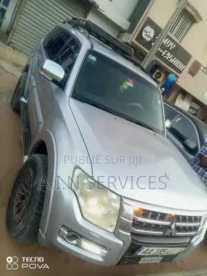 Mitsubishi Pajero 2015 Gris