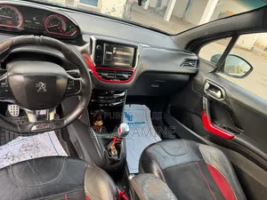 Peugeot 208 2013 Noir