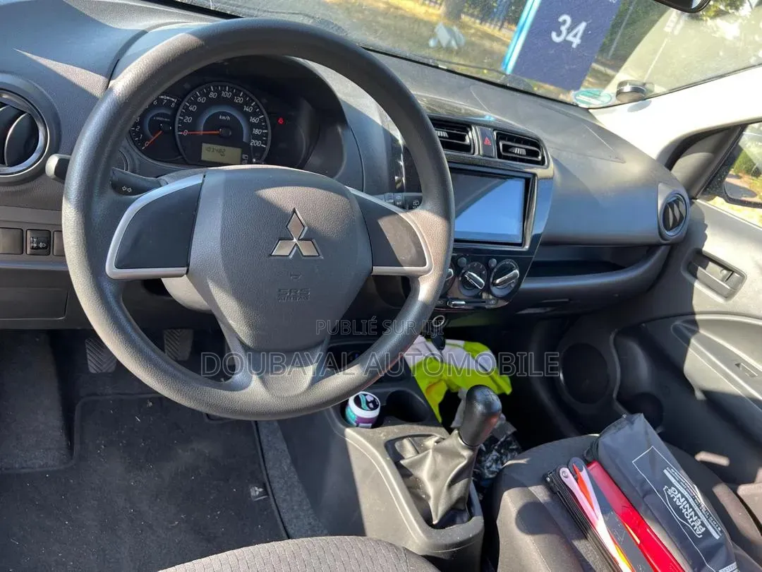 Mitsubishi Spacestar 2019 Blanc