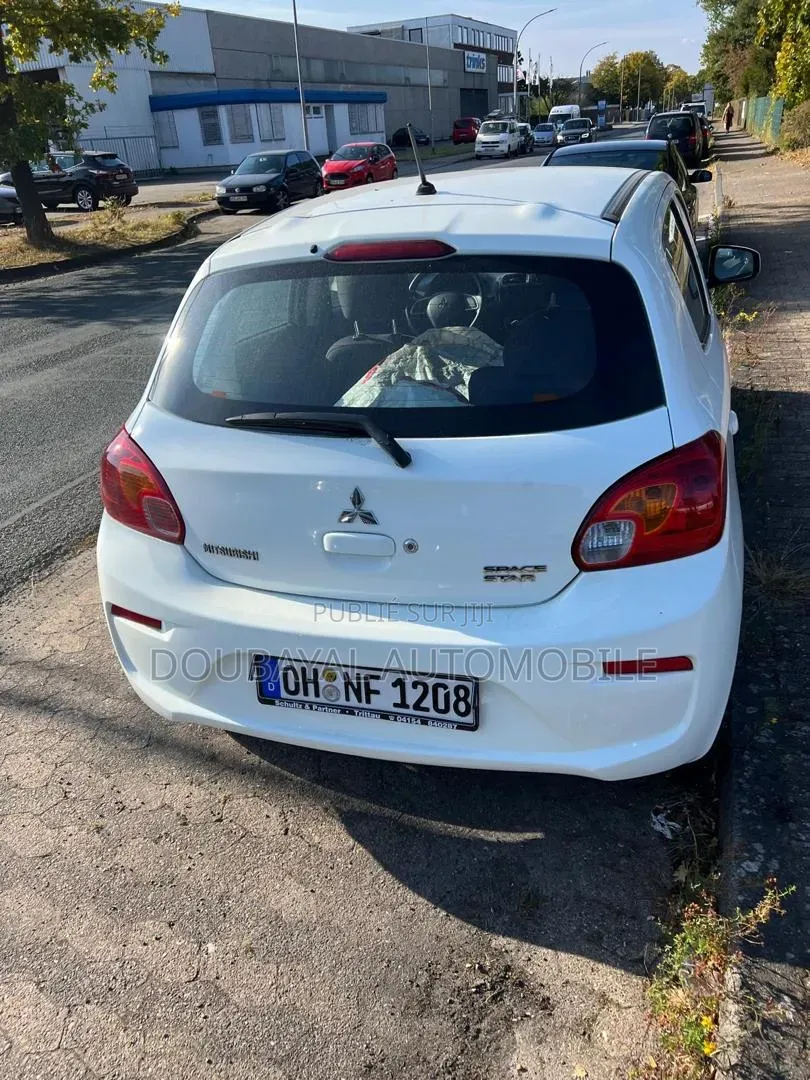 Mitsubishi Spacestar 2019 Blanc
