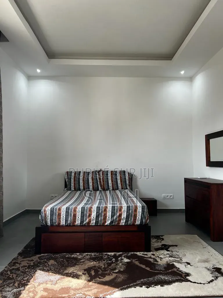 Meublé 3chbre Appartement dans Salih-Immo Et, Fann-Point E-Amitié