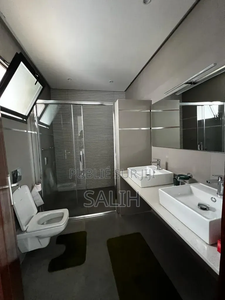 Meublé 3chbre Appartement dans Salih-Immo Et, Fann-Point E-Amitié