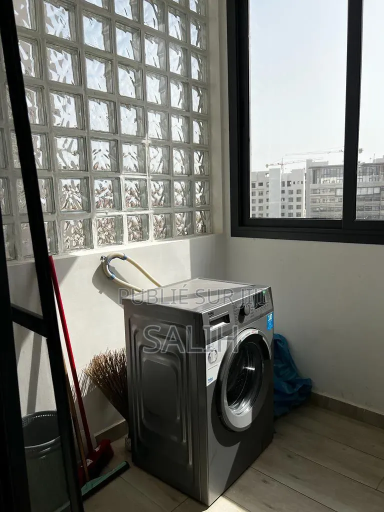 Meublé 3chbre Appartement dans Salih-Immo Et, Fann-Point E-Amitié