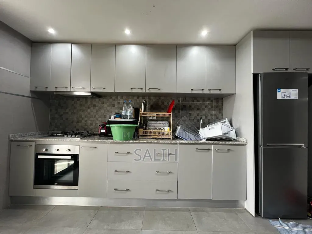 Meublé 3chbre Appartement dans Salih-Immo Et, Fann-Point E-Amitié