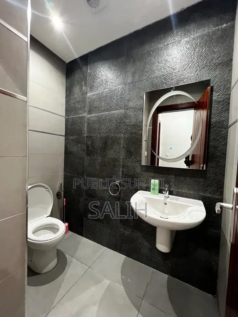 Meublé 3chbre Appartement dans Salih-Immo Et, Fann-Point E-Amitié