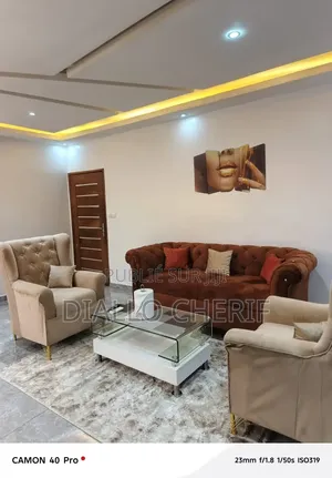 Meublé 1chbre Studio dans Diallo Appartement, Ngor à Louer