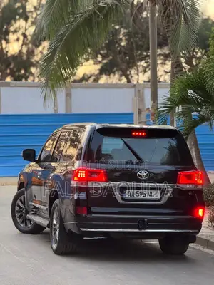 Toyota Land Cruiser Prado 2018 Noir
