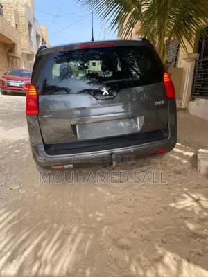 Peugeot 5008 2016 Gris