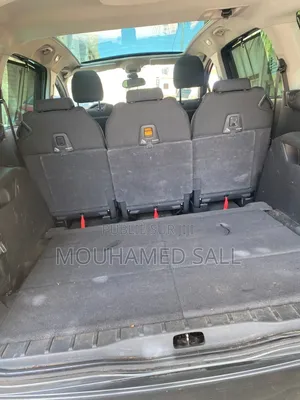 Peugeot 5008 2016 Gris