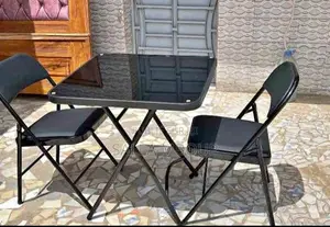 Table À Manger Avec Deux Chaises
