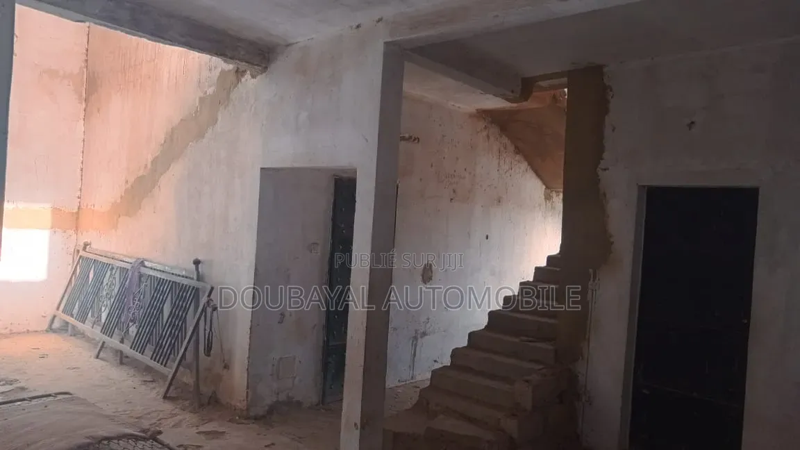 3chbre Villa dans Mbour Mor Lam, Thiès Sud à Vendre