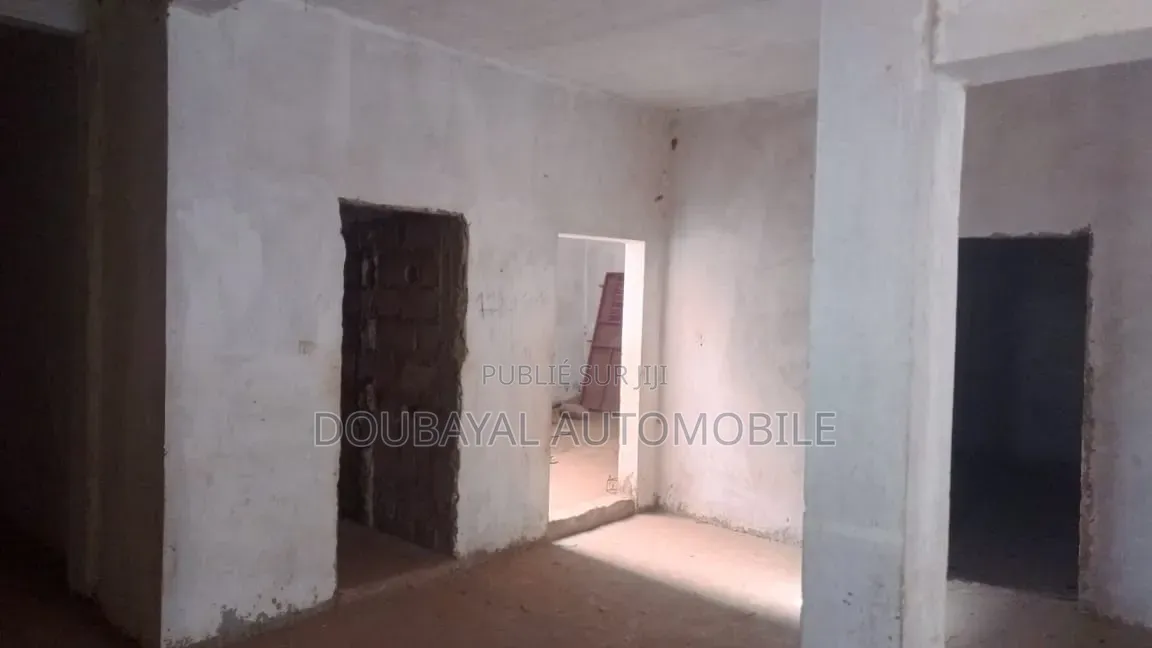 3chbre Villa dans Mbour Mor Lam, Thiès Sud à Vendre