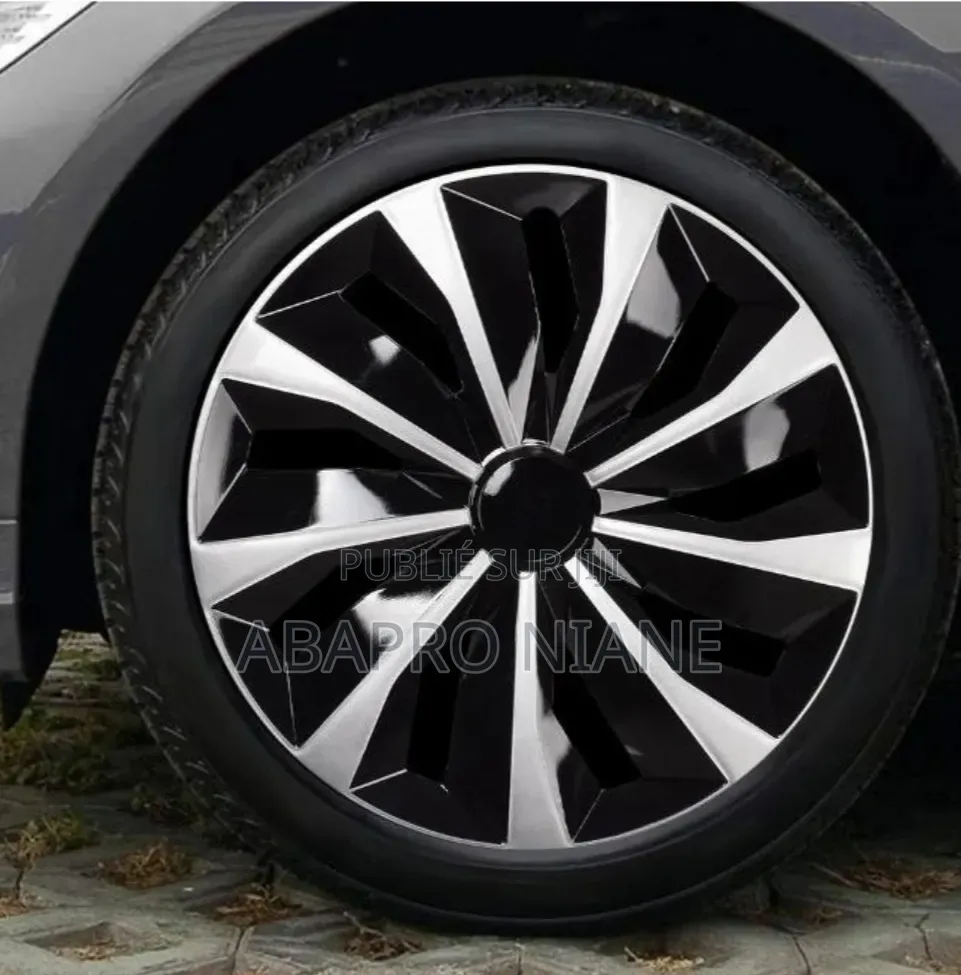 Enjoliveurs 17" Adaptés À Toutes Les Marques