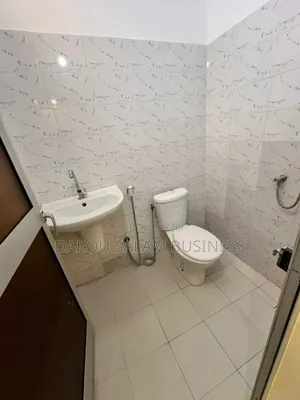 2chbre Appartement dans Grand Yoff à Louer