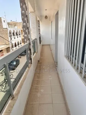 2chbre Appartement dans Grand Yoff à Louer
