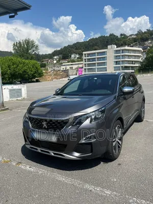 Peugeot 5008 2018 Gris