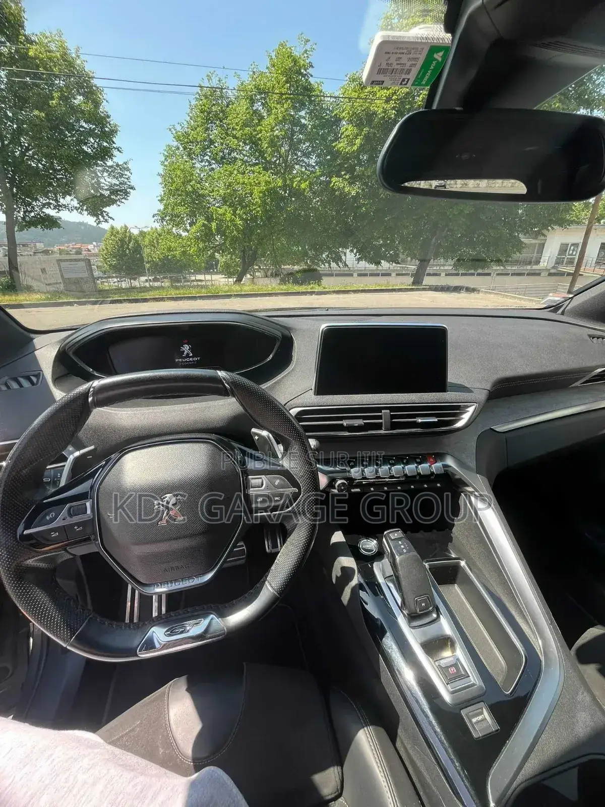 Peugeot 5008 2018 Gris