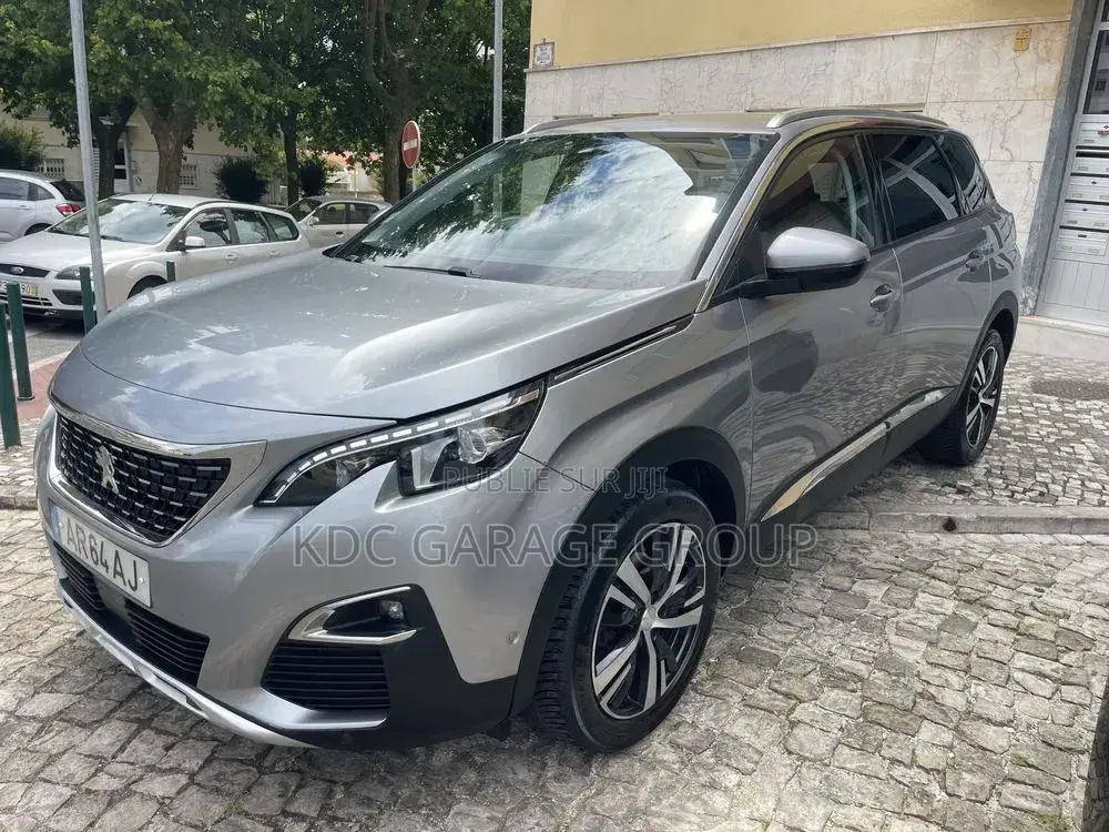 Peugeot 5008 2018 Gris