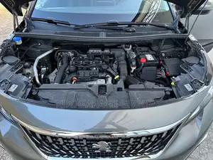 Peugeot 3008 2018 Gris
