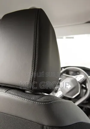 Peugeot 2008 2022 Blanc cassé