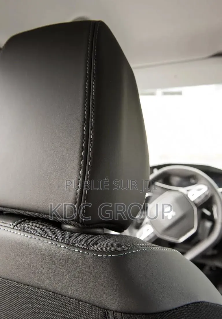 Peugeot 2008 2022 Blanc cassé