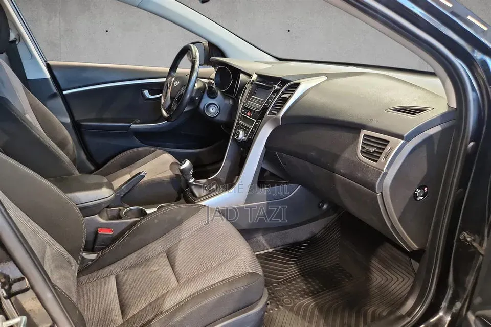 Hyundai i30 2013 Noir