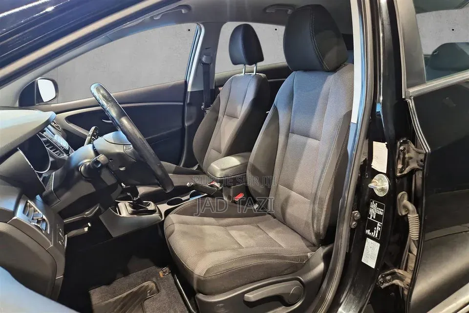Hyundai i30 2013 Noir