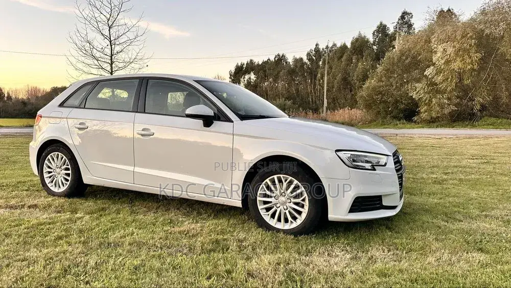 Audi A3 4dr Hatchback (Turbodiesel) 2016 Blanc