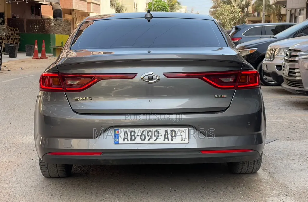 Renault Samsung SM6 2016 Gris