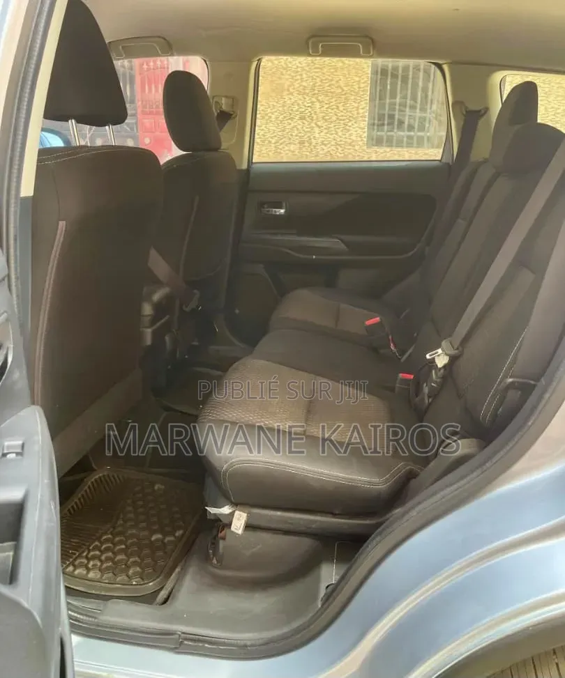 Mitsubishi Outlander 2018 Gris