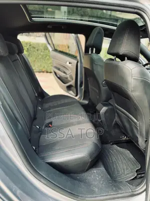 Peugeot 308 2018 Gris